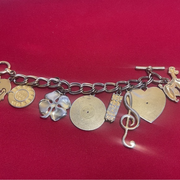 Vintage 1980s Gold-Tone Charm Bracelet – Poodle, Record, Rotary Phone, Clover - Picture 5 of 9